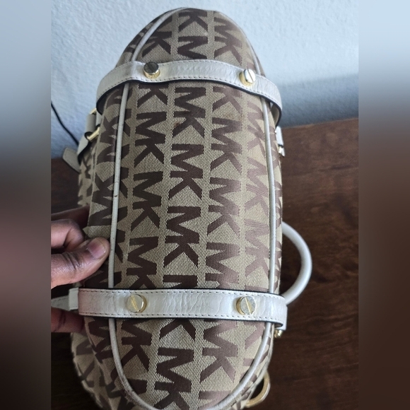 Michael Kors Handbag Bedford Women Medium Logo Jacquard Satchel Beige Vanilla - Picture 9 of 15